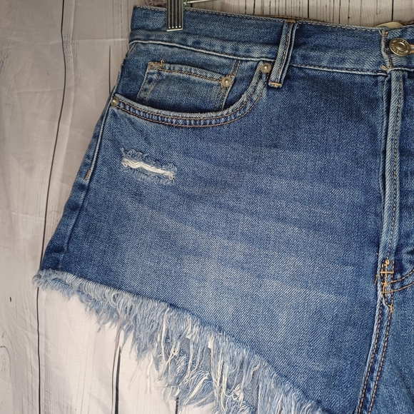 We The Free Blue Jean Shorts Distressed Frayed Hem - Picture 4 of 9